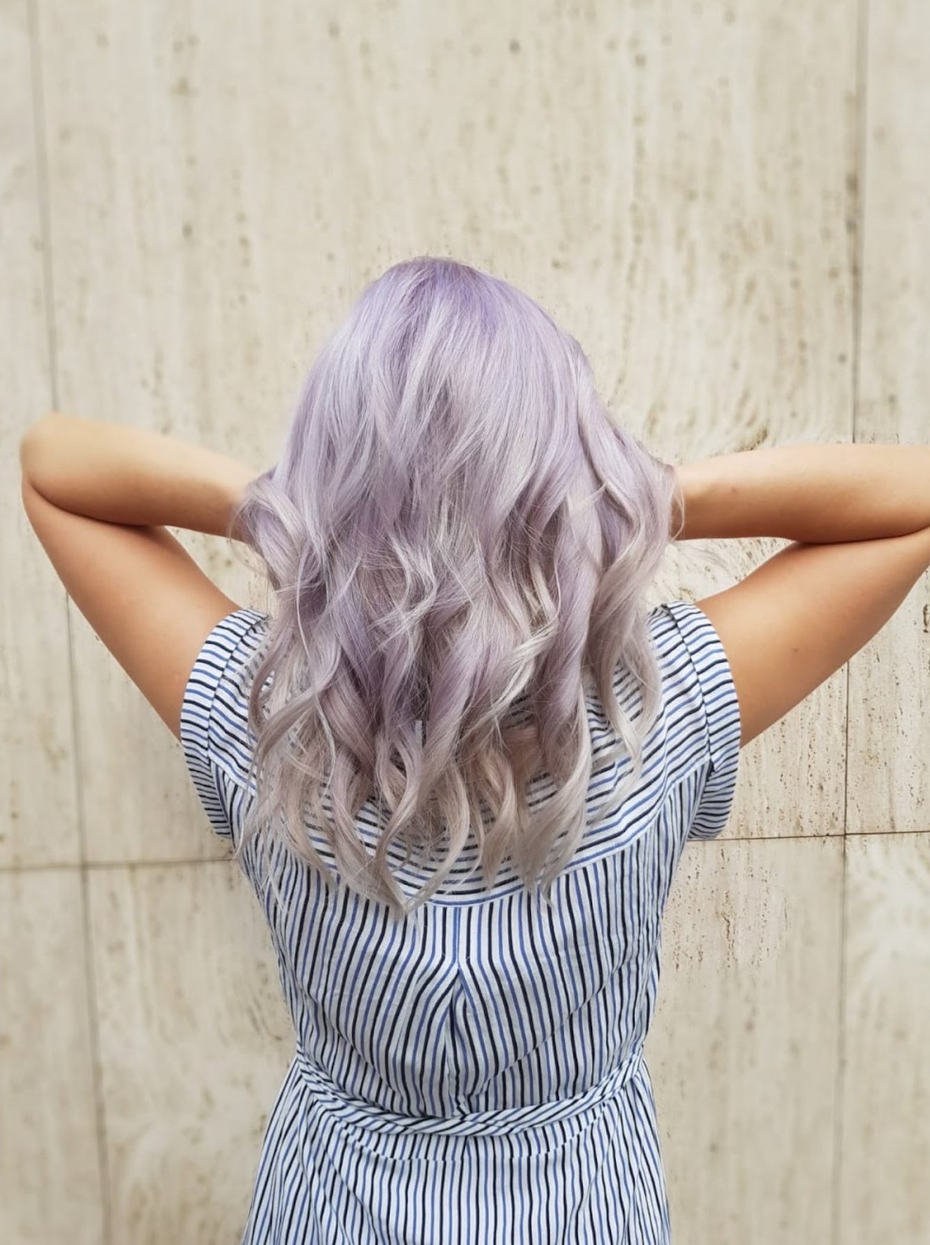 refresh_hairstudio_woman_colorhairstyle